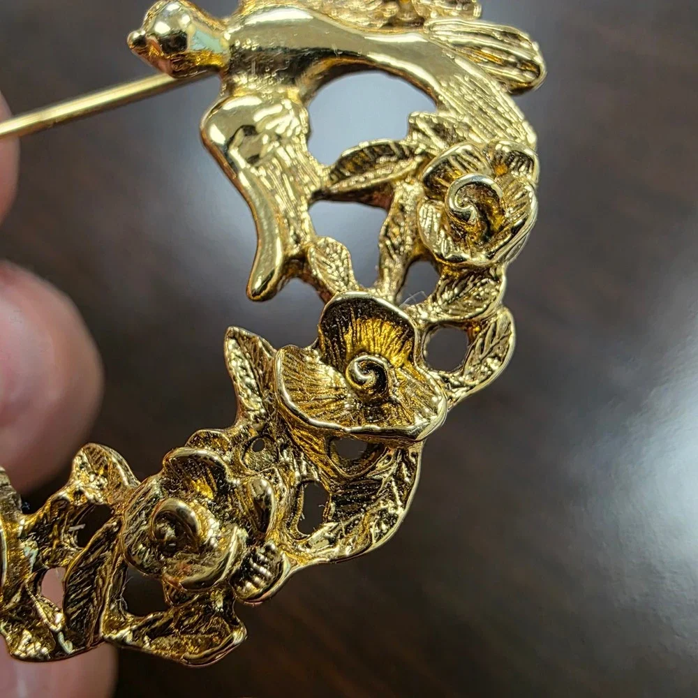 Vintage Gold Tone Bird and Rose Wreath Brooch Pin Nature Inspired Floral Wreath